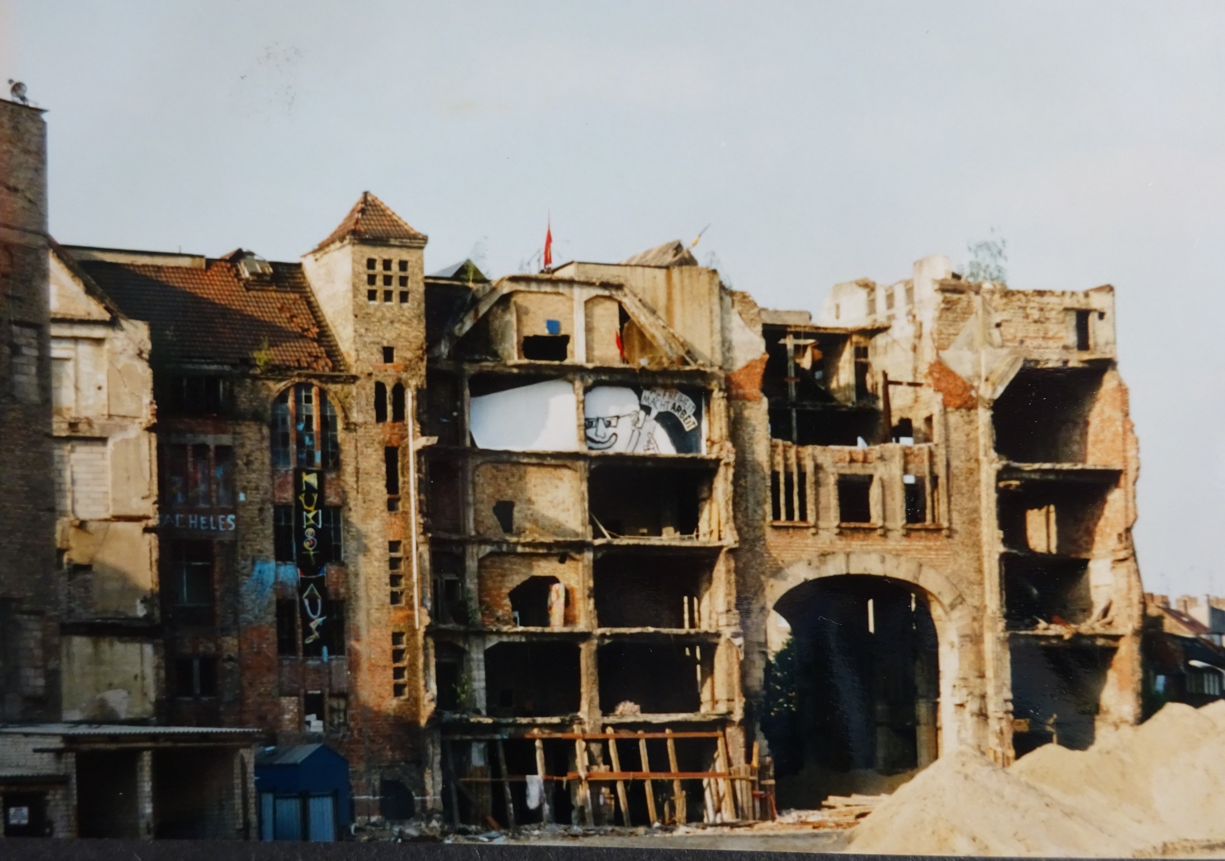 foto berlijn kunsthaus tacheles